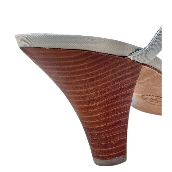 Johnston & Murphy Womens 10M Beige & White Sandals Heels Striped Elastic Straps - Picture 13 of 16